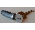 TRIUMPH TR6 TR250 TRUNK LOCK C/W 2 KEYS (518102)